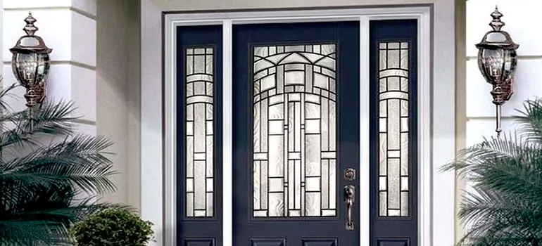 Craftsman Entry Door in University Park, FL